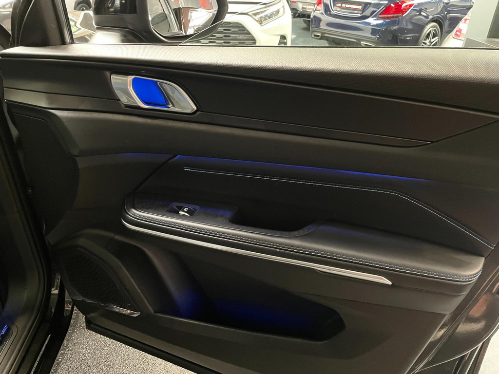 Lynk & Co 01 1.5 Panoramadak / 360 cam / ACC / CarPlay / Black Edition / BTW / 261 PK 79