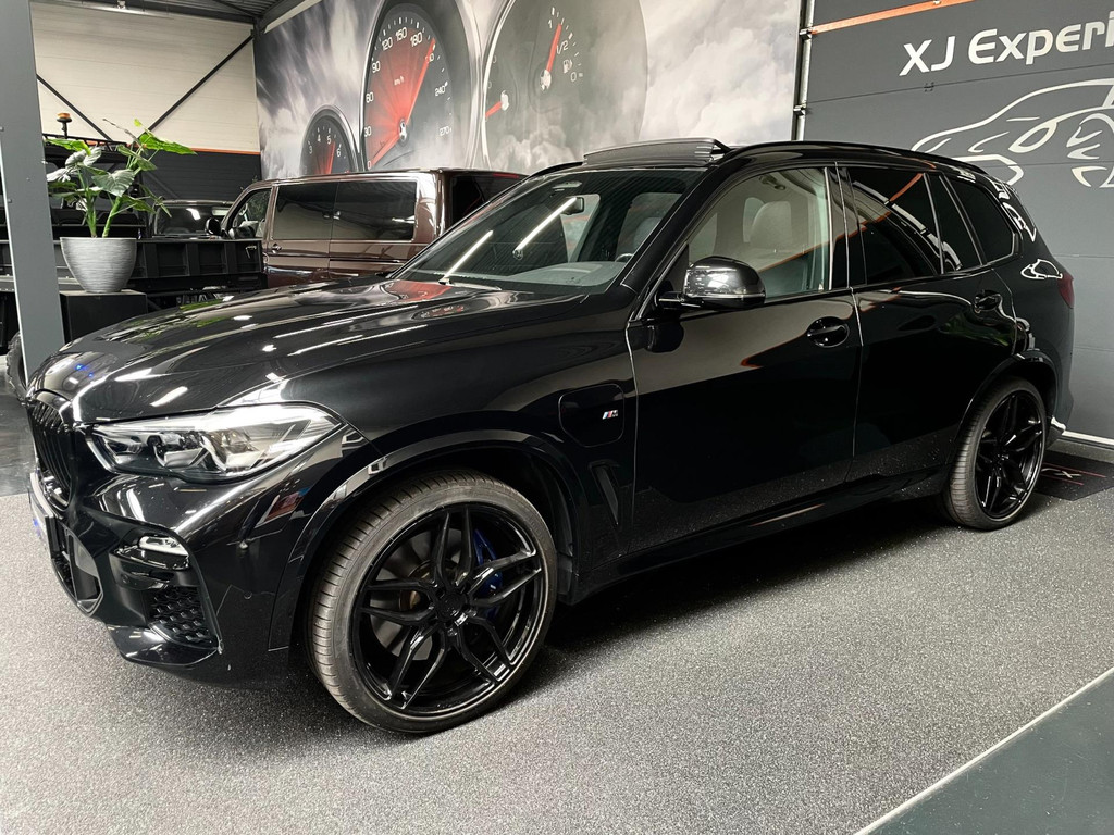 BMW X5 XDrive45e M-SPORT | 394PK |PANO | H&K | TREKH | Alarm5 | SHADDOWLINE | COMFORTSEATS 12