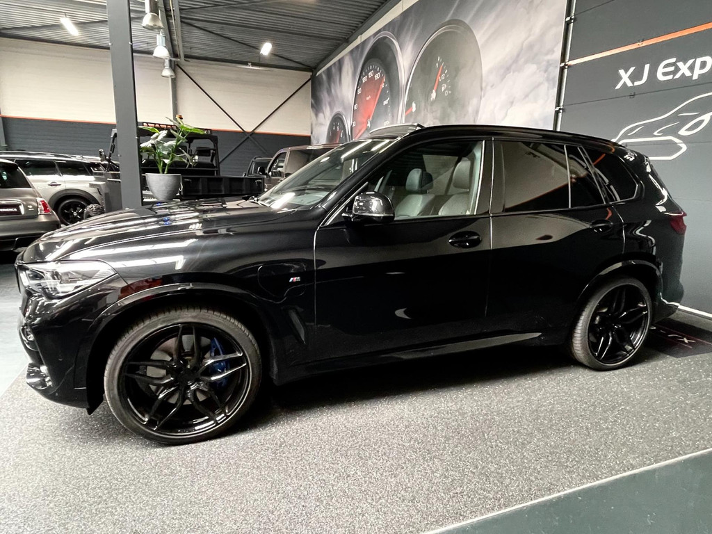 BMW X5 XDrive45e M-SPORT | 394PK |PANO | H&K | TREKH | Alarm5 | SHADDOWLINE | COMFORTSEATS 6