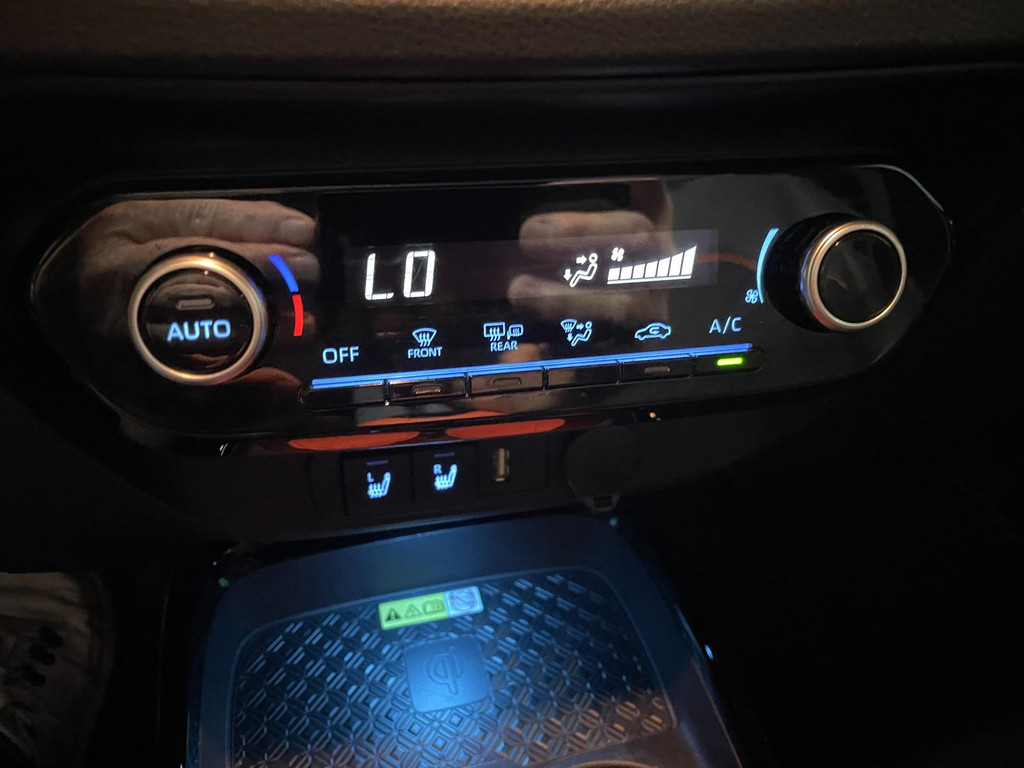 Toyota Aygo X 1.0 VVT-i S-CVT LIMITED NAVY CABRIO CAMERA 49