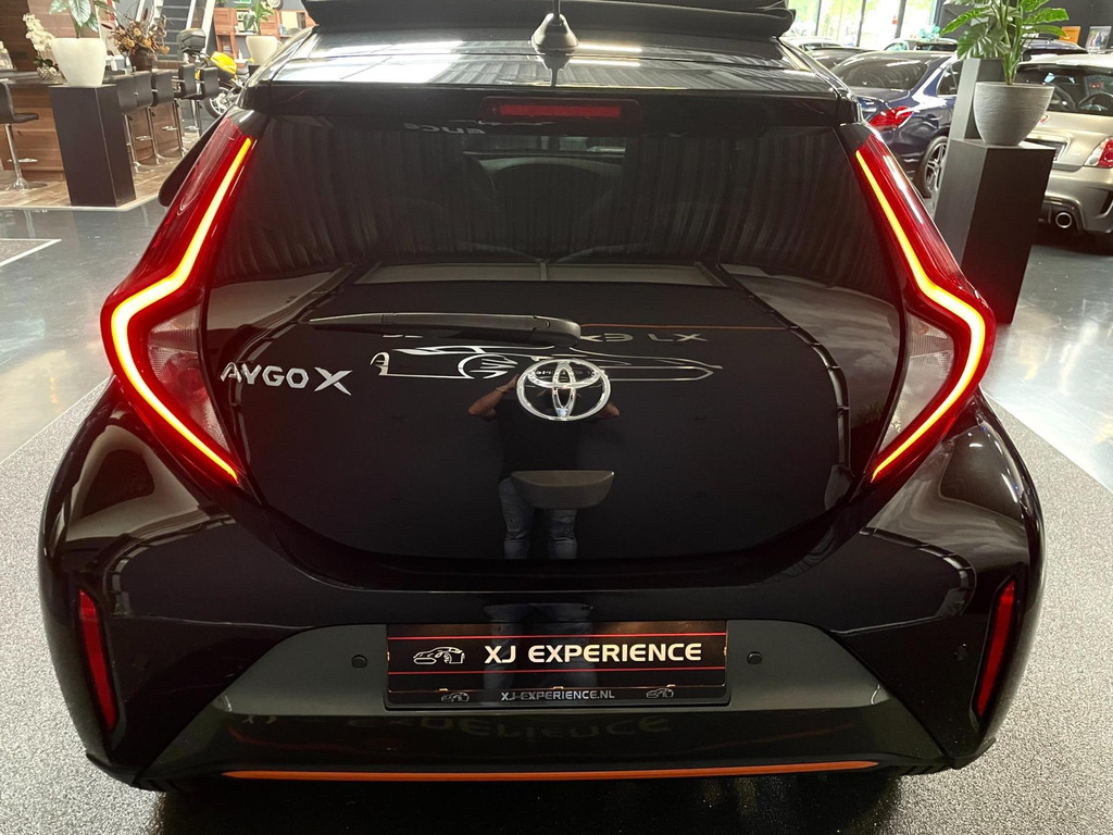 Toyota Aygo X 1.0 VVT-i S-CVT LIMITED NAVY CABRIO CAMERA 7