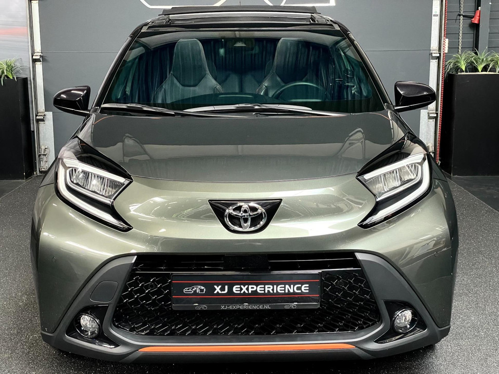 Toyota Aygo X 1.0 VVT-i S-CVT LIMITED NAVY CABRIO CAMERA 9