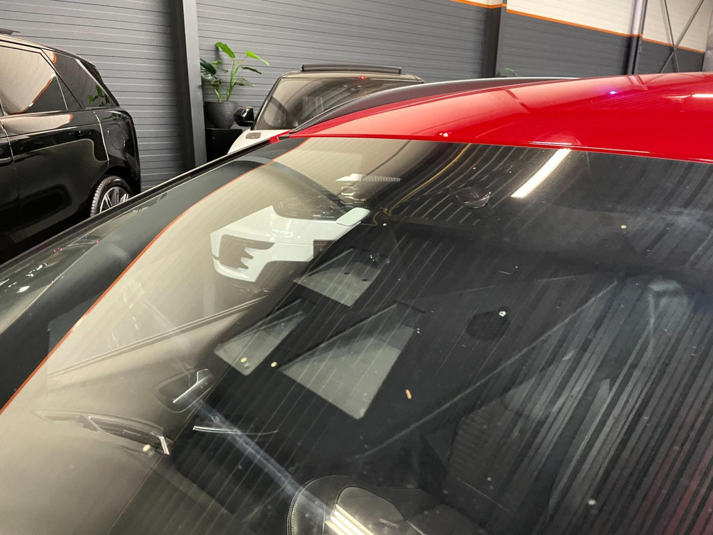 Ford Focus Wagon 2.0 ST-2 250 PK NAVI CLIMA RECARO CARPLAY 12