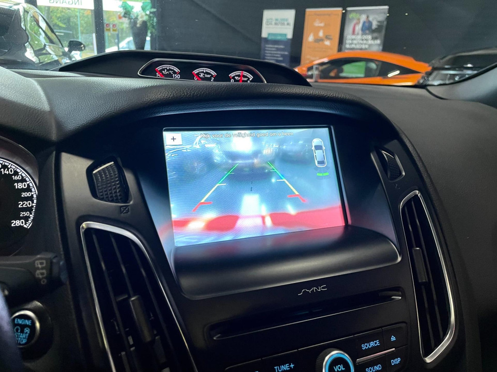 Ford Focus Wagon 2.0 ST-2 250 PK NAVI CLIMA RECARO CARPLAY 31