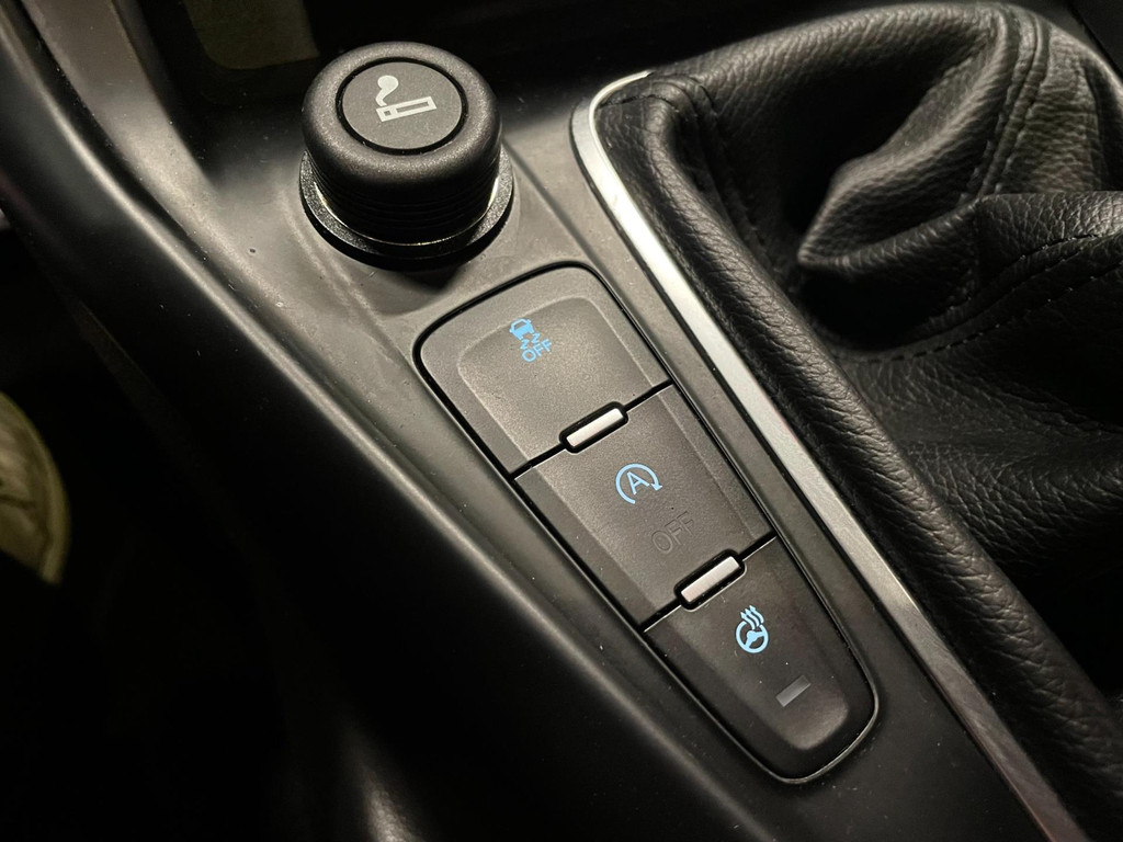 Ford Focus Wagon 2.0 ST-2 250 PK NAVI CLIMA RECARO CARPLAY 33