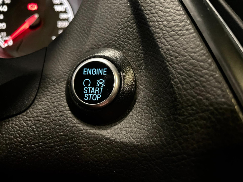 Ford Focus Wagon 2.0 ST-2 250 PK NAVI CLIMA RECARO CARPLAY 36