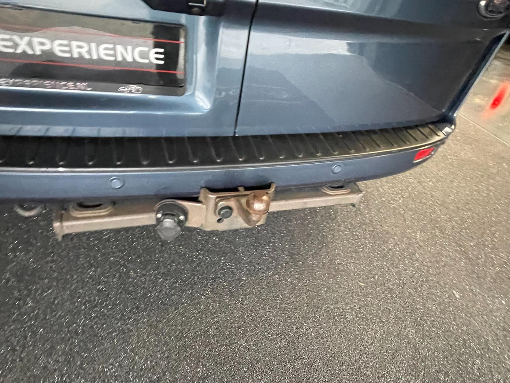 Ford Transit Custom 300 2.0 TDCI L2H1 Limited NAVI LEER AUTOM 22