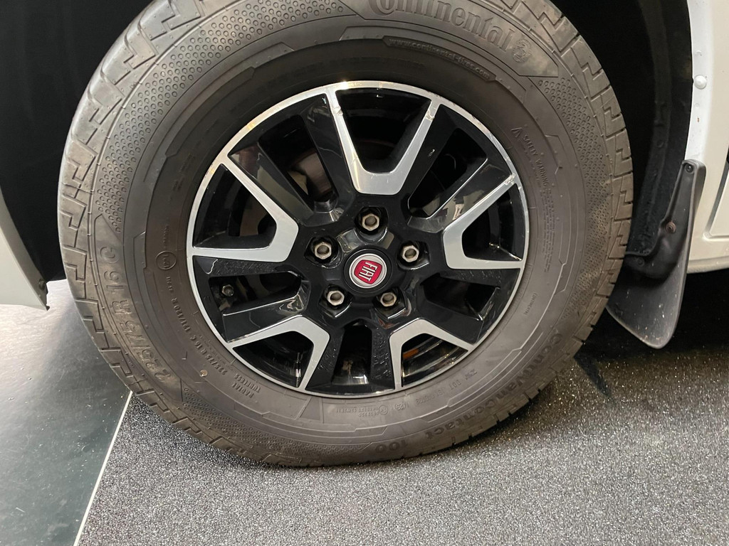 Roller team LIVINGSTONE 5 ADB1 Fiat Ducato - Airco / Luifel / Standkachel / 185 PK / Top onderhouden 13