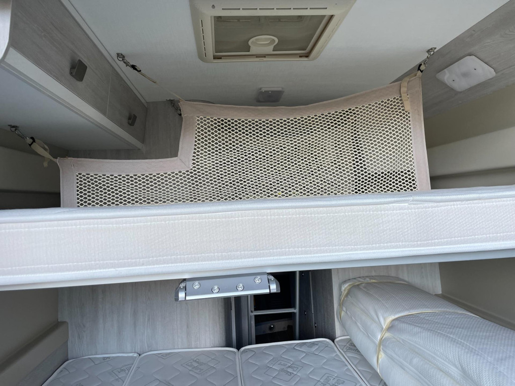 Roller team LIVINGSTONE 5 ADB1 Fiat Ducato - Airco / Luifel / Standkachel / 185 PK / Top onderhouden 35