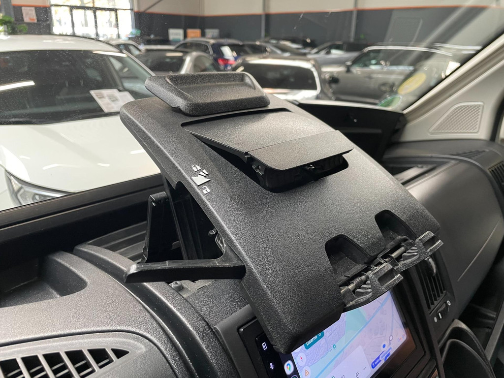 Roller team LIVINGSTONE 5 ADB1 Fiat Ducato - Airco / Luifel / Standkachel / 185 PK / Top onderhouden 68