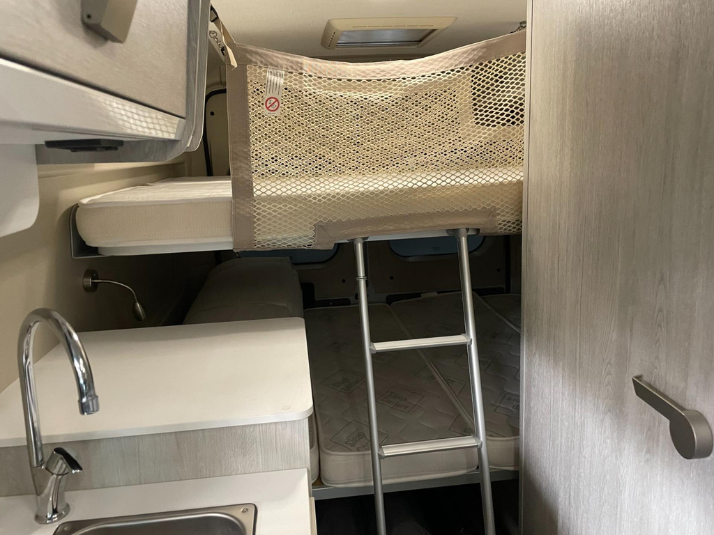 Roller team LIVINGSTONE 5 ADB1 Fiat Ducato - Airco / Luifel / Standkachel / 185 PK / Top onderhouden 97