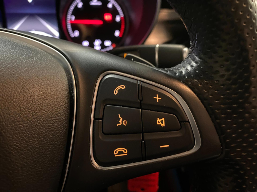 Mercedes-Benz C-klasse Estate 220 CDI 4MATIC AMG PANODAK NAVI 33