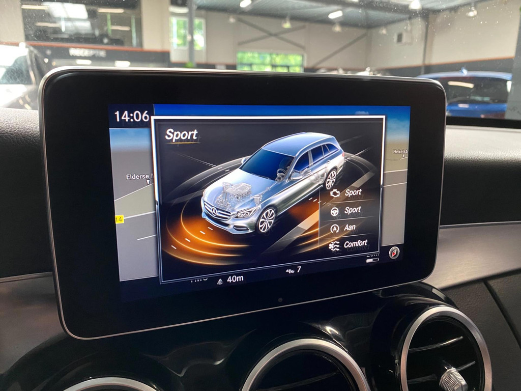 Mercedes-Benz C-klasse Estate 220 CDI 4MATIC AMG PANODAK NAVI 41