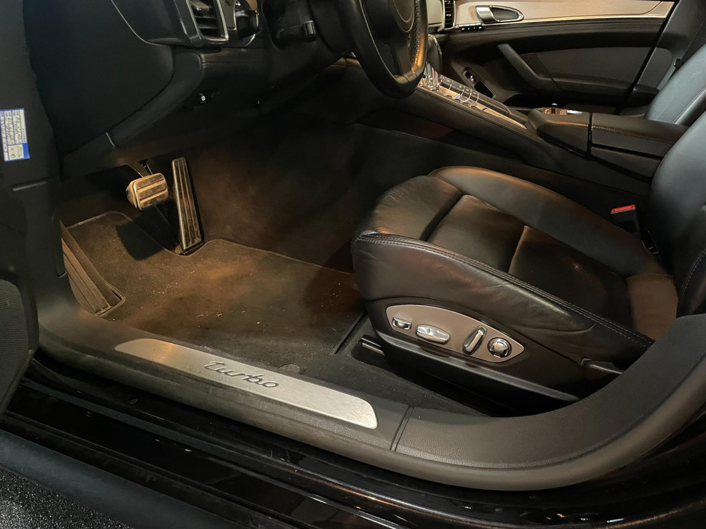 Porsche Panamera 4.8 Turbo 501 PK AWD YOUNGTIMER PASM 37