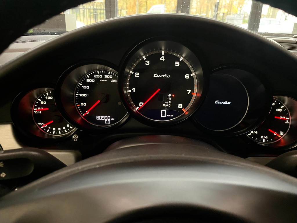 Porsche Panamera 4.8 Turbo 501 PK AWD YOUNGTIMER PASM 41