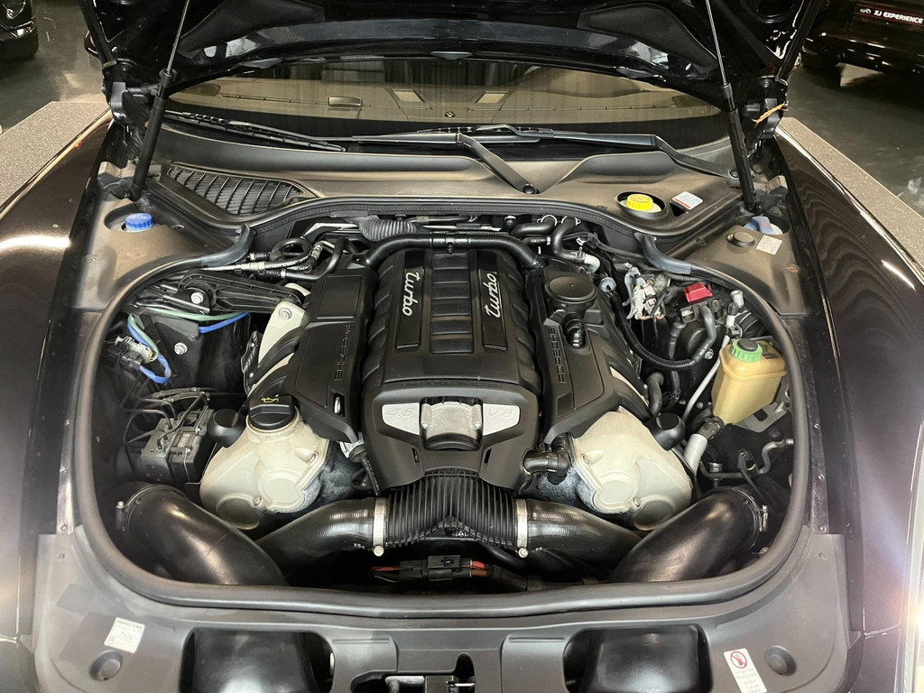 Porsche Panamera 4.8 Turbo 501 PK AWD YOUNGTIMER PASM 64