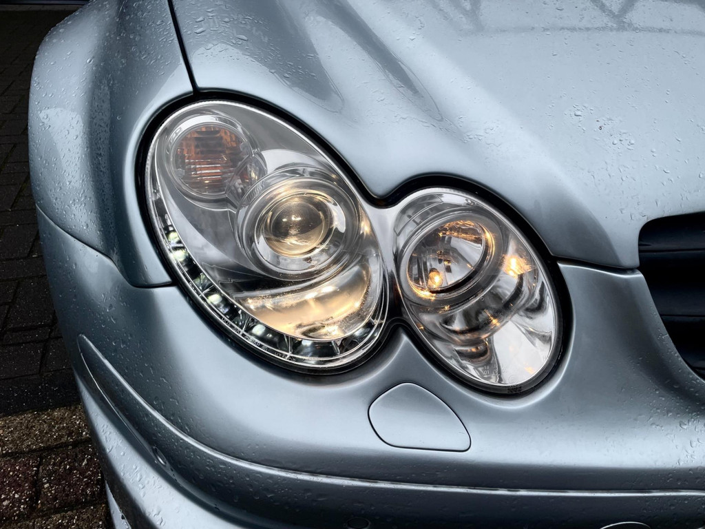 Mercedes-Benz CLK-klasse Cabrio 350 AMG *DTM UITGEVOERD* Youngtimer / Leder / Automaat 31