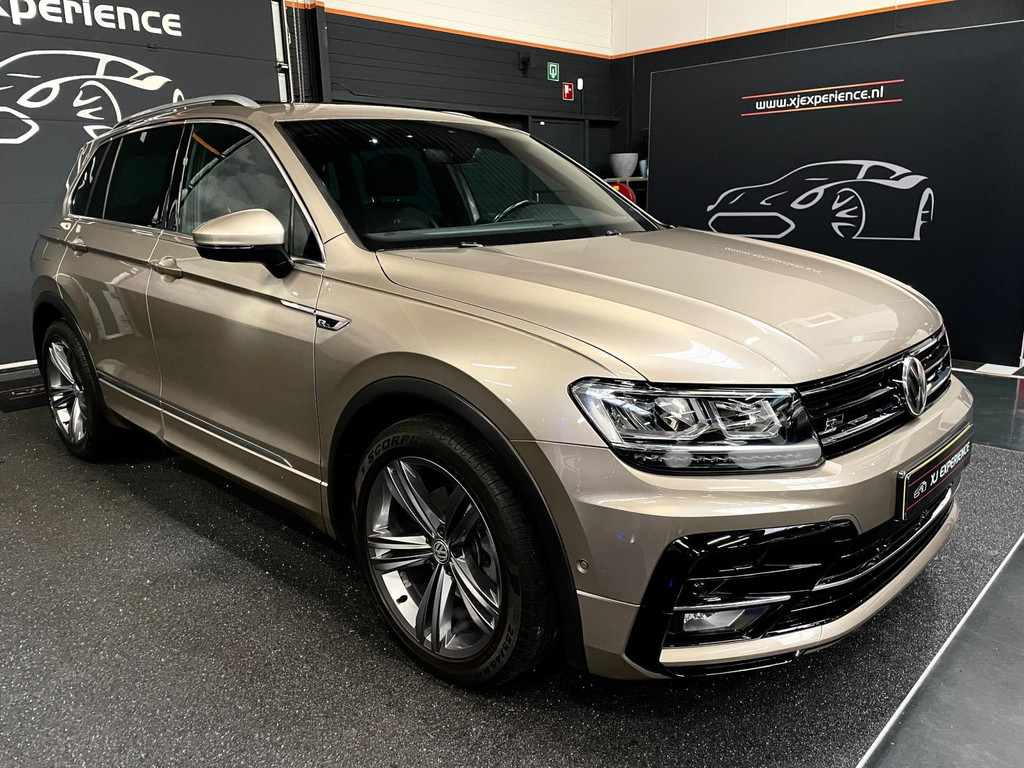 Volkswagen Tiguan 1.4 TSI ACT Highline Business 3X R-LINE PANO LEER NAVI 1