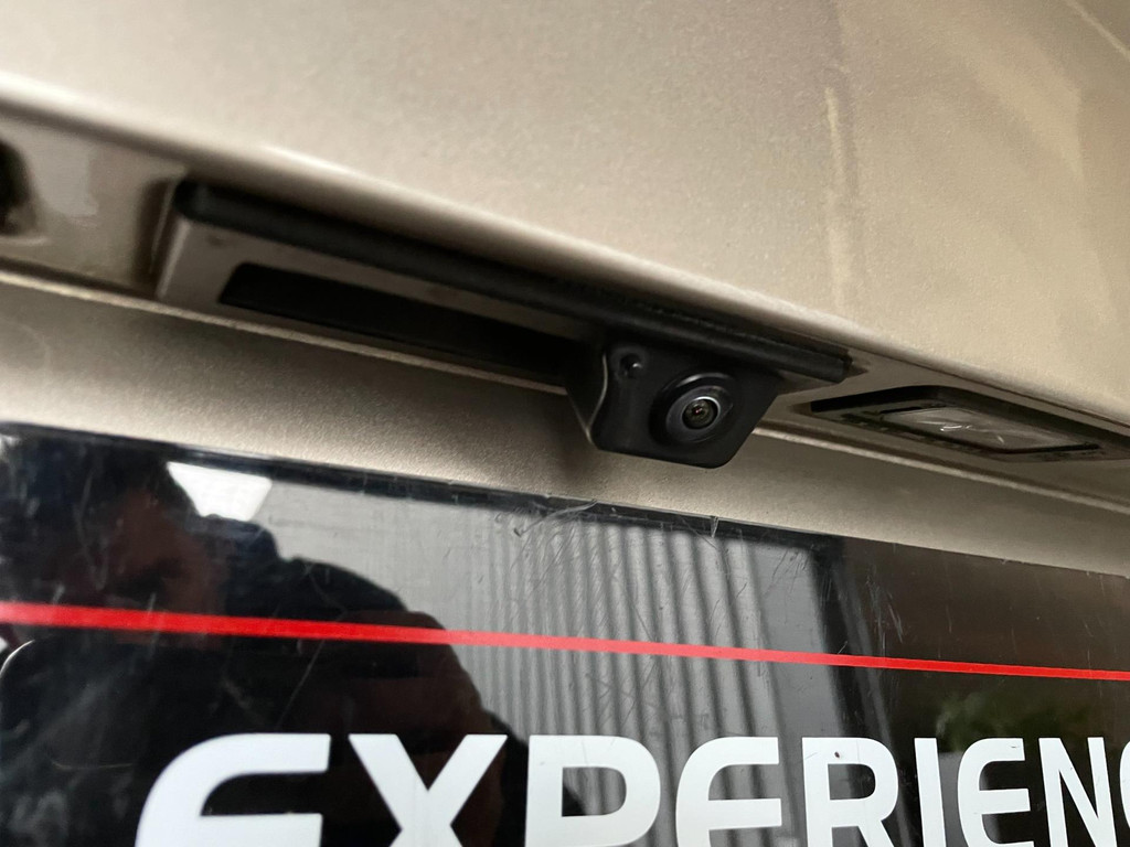 Volkswagen Tiguan 1.4 TSI ACT Highline Business 3X R-LINE PANO LEER NAVI 10