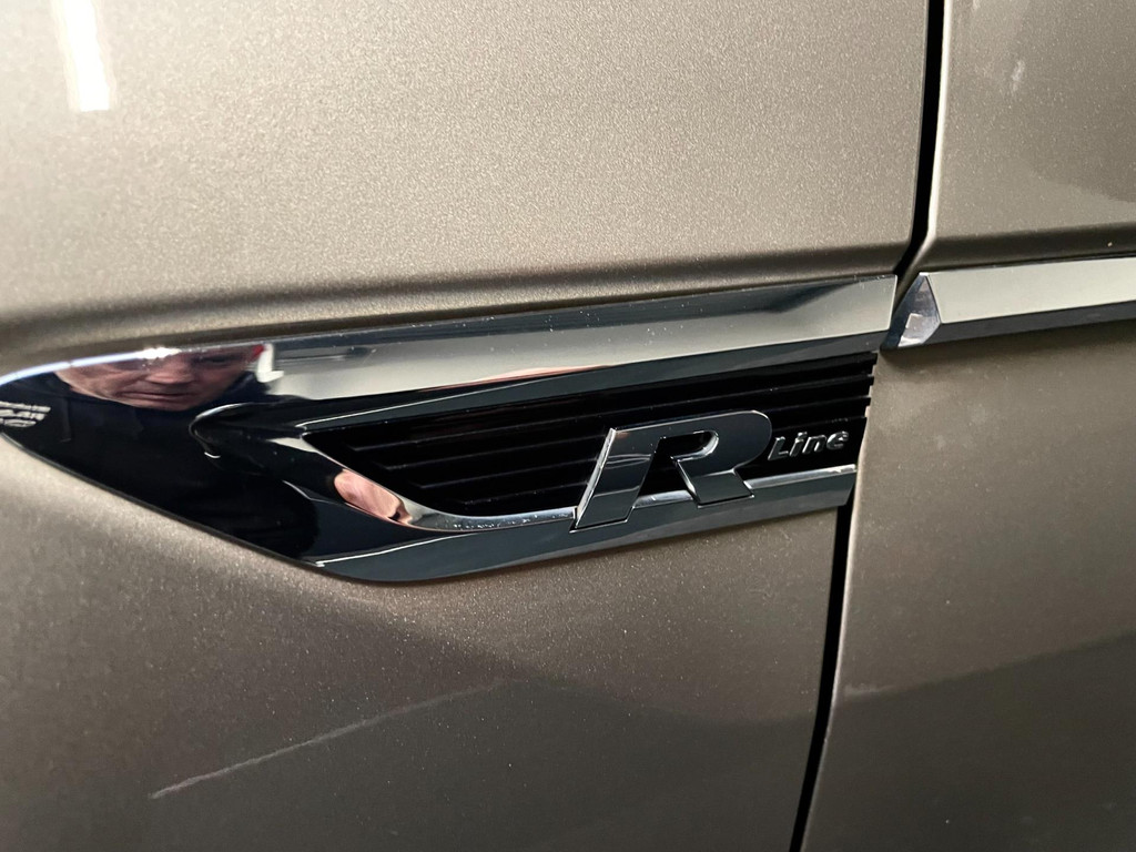 Volkswagen Tiguan 1.4 TSI ACT Highline Business 3X R-LINE PANO LEER NAVI 17