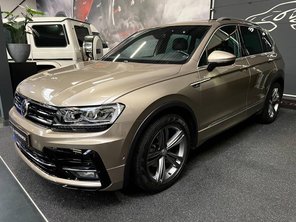 Volkswagen Tiguan 1.4 TSI ACT Highline Business 3X R-LINE PANO LEER NAVI 2