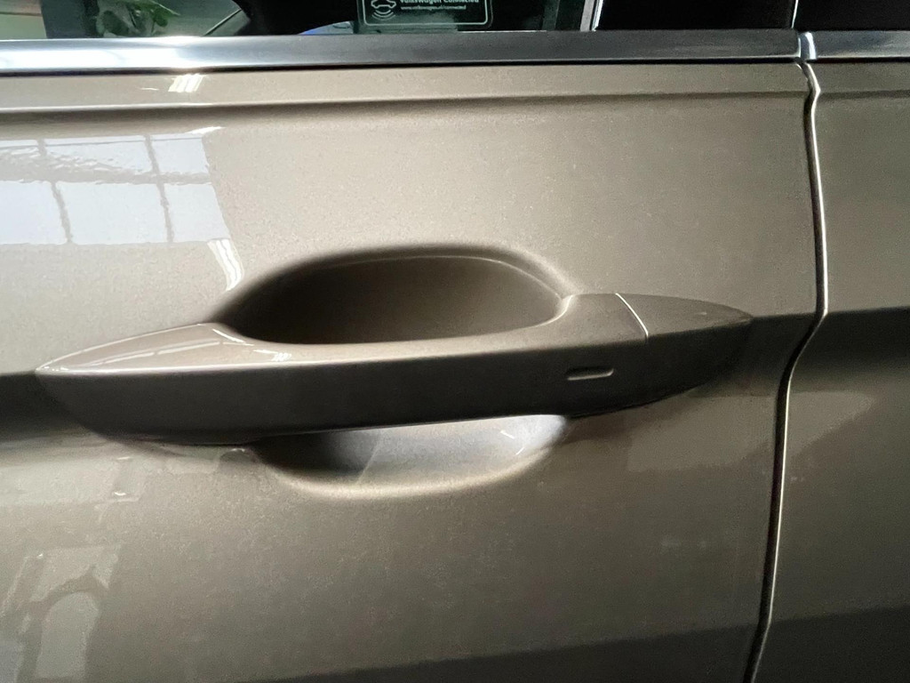 Volkswagen Tiguan 1.4 TSI ACT Highline Business 3X R-LINE PANO LEER NAVI 20