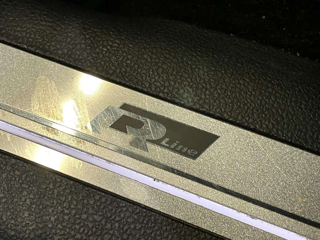 Volkswagen Tiguan 1.4 TSI ACT Highline Business 3X R-LINE PANO LEER NAVI 39