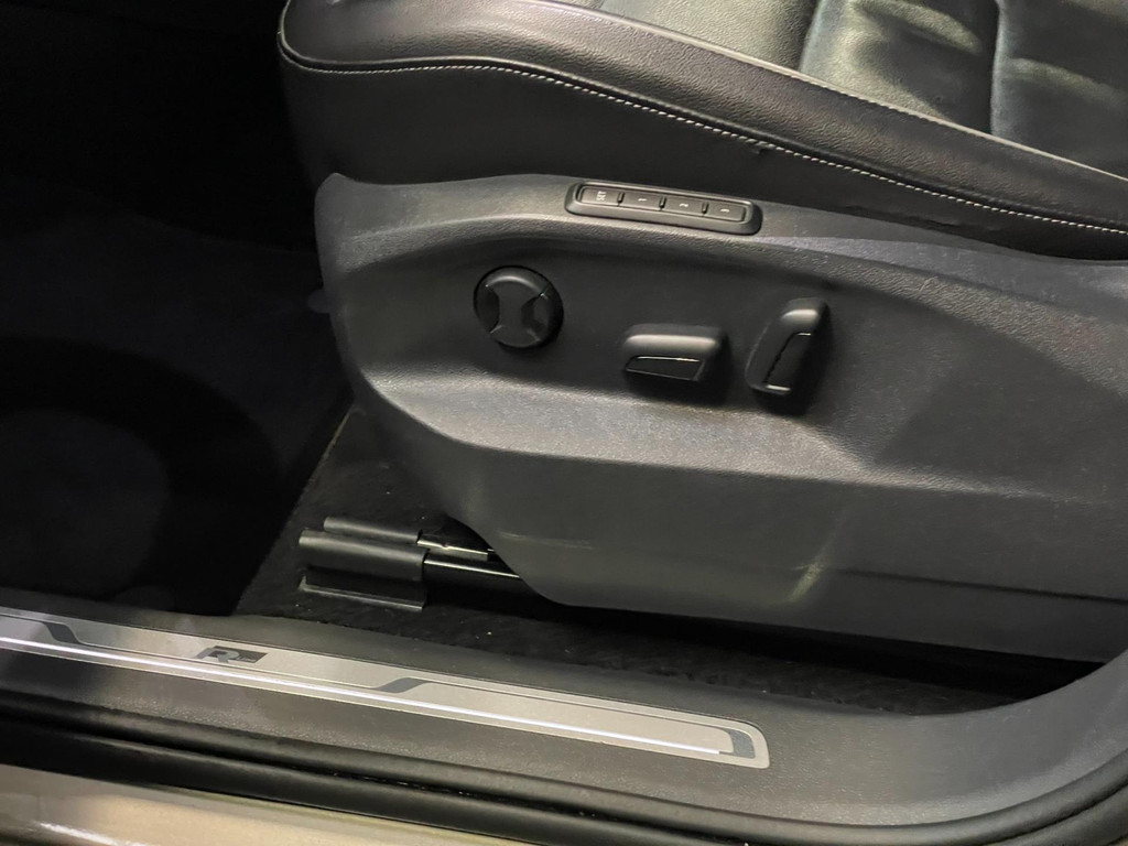 Volkswagen Tiguan 1.4 TSI ACT Highline Business 3X R-LINE PANO LEER NAVI 40