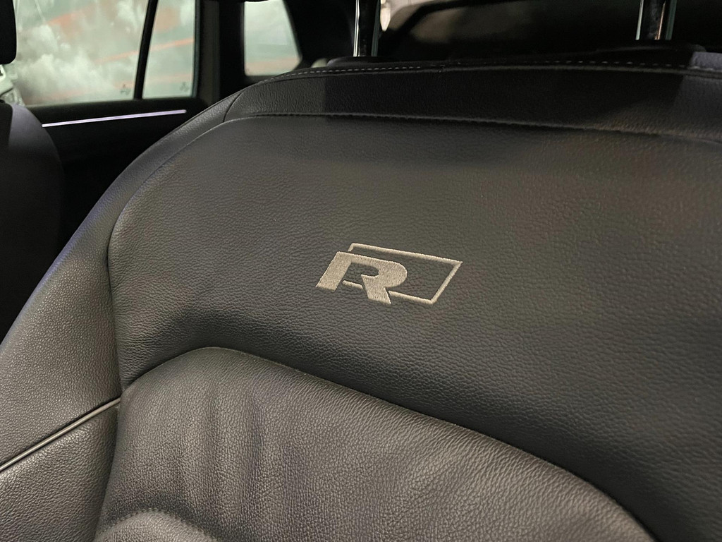 Volkswagen Tiguan 1.4 TSI ACT Highline Business 3X R-LINE PANO LEER NAVI 44