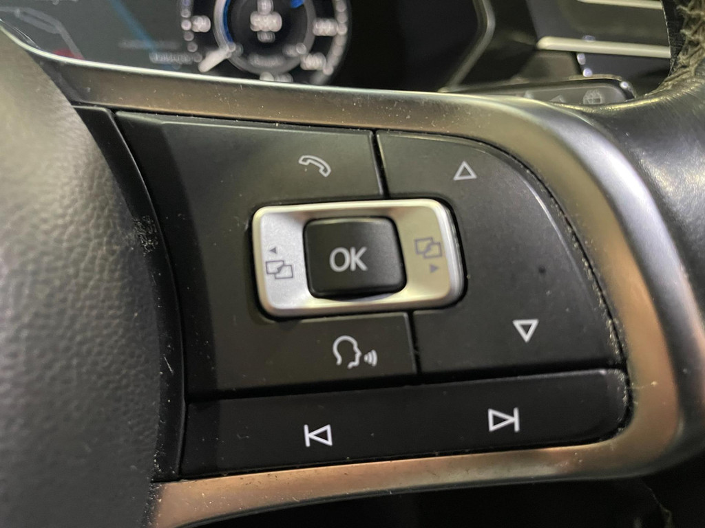 Volkswagen Tiguan 1.4 TSI ACT Highline Business 3X R-LINE PANO LEER NAVI 50