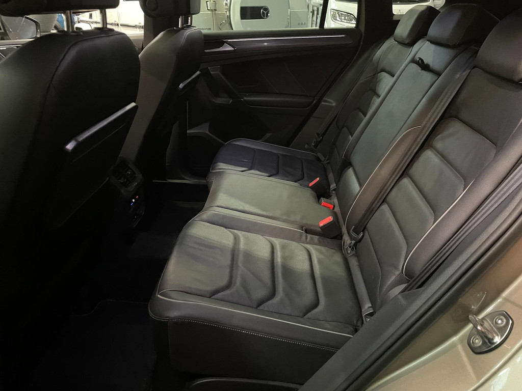 Volkswagen Tiguan 1.4 TSI ACT Highline Business 3X R-LINE PANO LEER NAVI 66