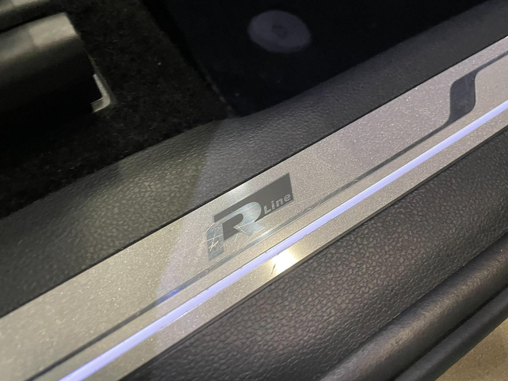 Volkswagen Tiguan 1.4 TSI ACT Highline Business 3X R-LINE PANO LEER NAVI 72