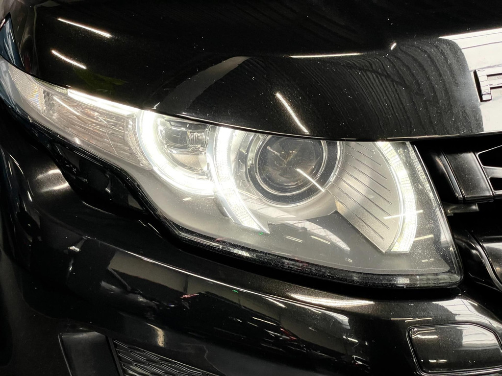 Land Rover RANGE ROVER EVOQUE 2.0 Si 4WD Dynamic PANO NAVI LEER TREKH 18