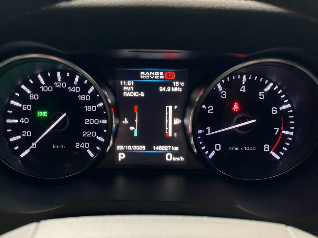 Land Rover RANGE ROVER EVOQUE 2.0 Si 4WD Dynamic PANO NAVI LEER TREKH 40