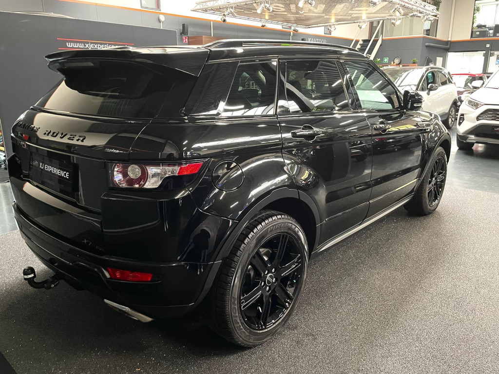 Land Rover RANGE ROVER EVOQUE 2.0 Si 4WD Dynamic PANO NAVI LEER TREKH 5
