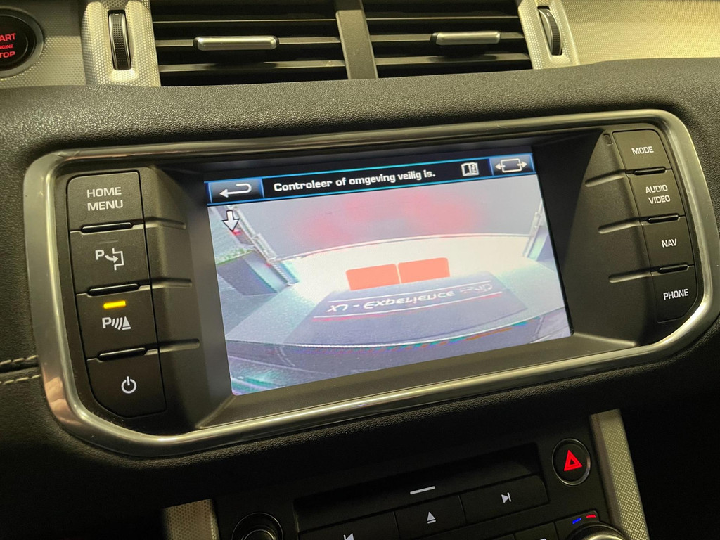 Land Rover RANGE ROVER EVOQUE 2.0 Si 4WD Dynamic PANO NAVI LEER TREKH 51