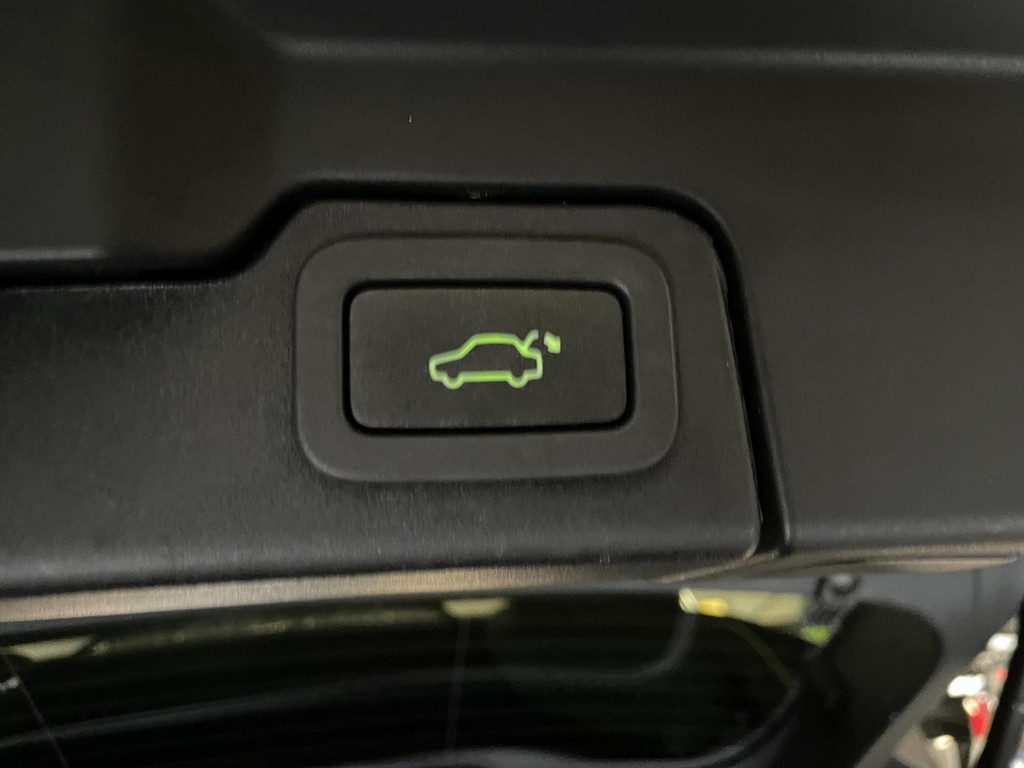 Land Rover RANGE ROVER EVOQUE 2.0 Si 4WD Dynamic PANO NAVI LEER TREKH 61