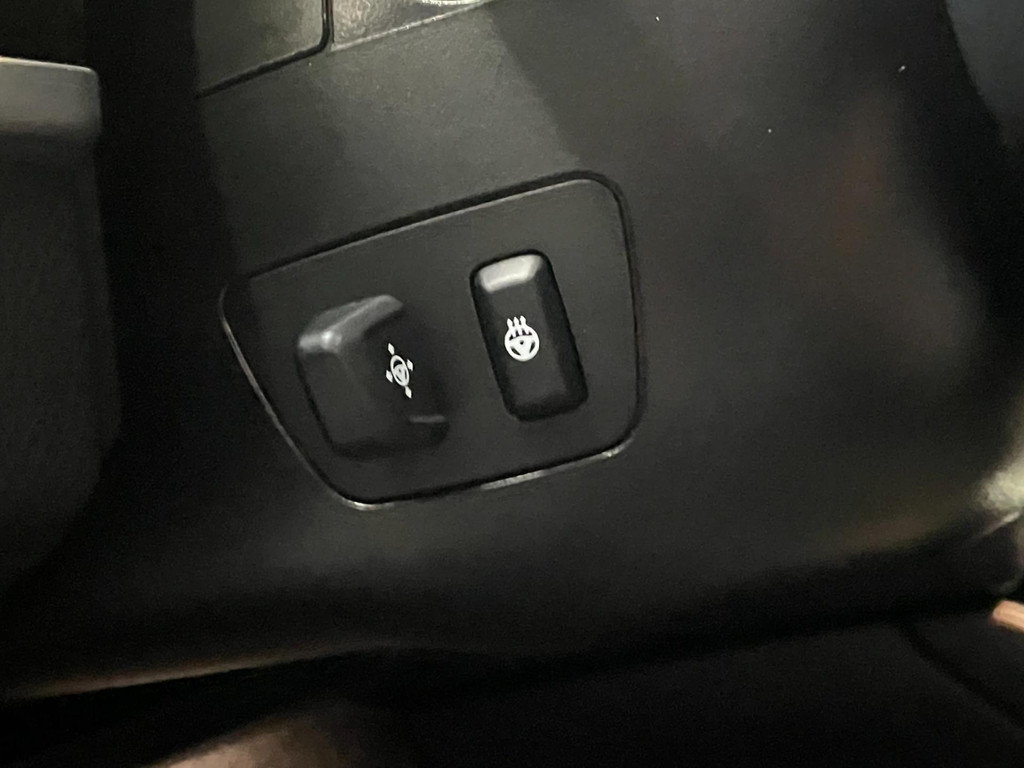 BMW 5-serie M550d xDrive 381PK GLASDAK HUD B&O LEER NAP NIGHTVISION SOFTCLOSE 44