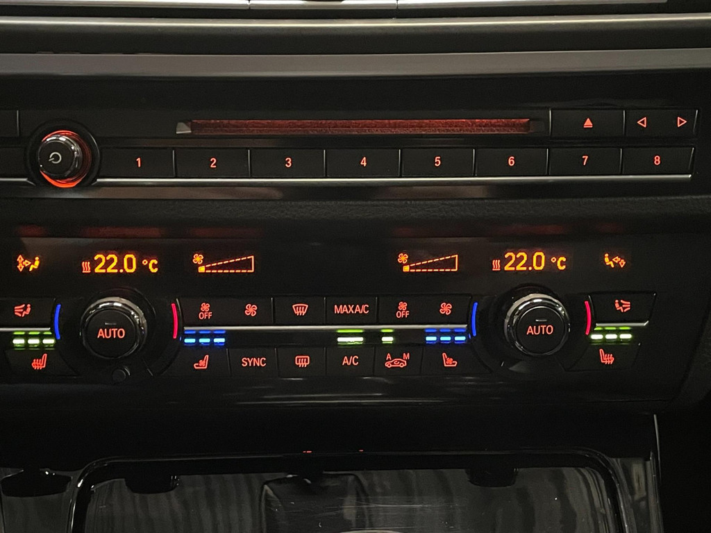 BMW 5-serie M550d xDrive 381PK GLASDAK HUD B&O LEER NAP NIGHTVISION SOFTCLOSE 55