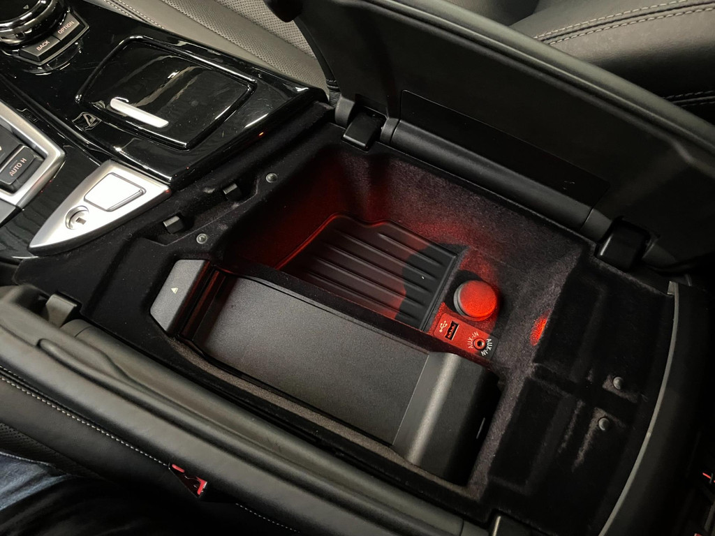 BMW 5-serie M550d xDrive 381PK GLASDAK HUD B&O LEER NAP NIGHTVISION SOFTCLOSE 59