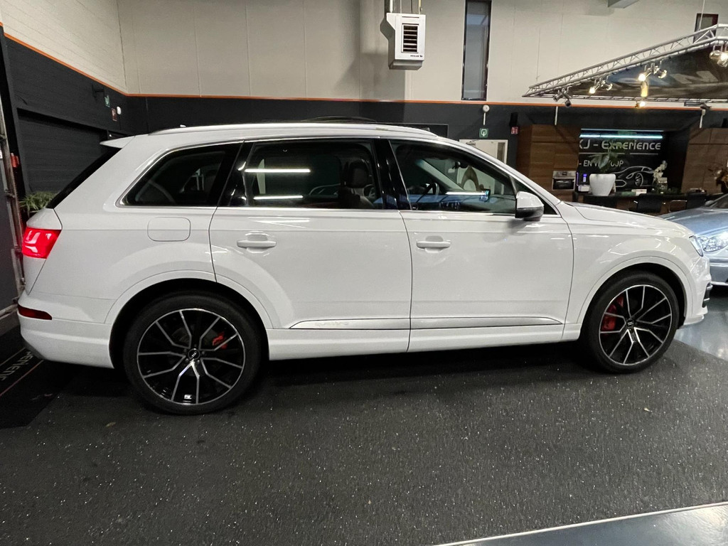 Audi Q7 2.0 TFSI Quattro 45 TFSI Panoramadak Leder CarPlay 12