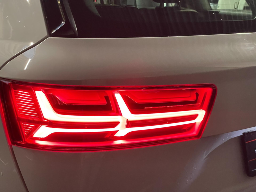 Audi Q7 2.0 TFSI Quattro 45 TFSI Panoramadak Leder CarPlay 17