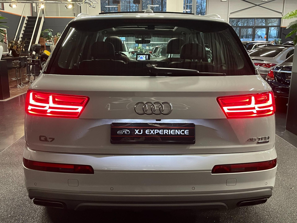 Audi Q7 2.0 TFSI Quattro 45 TFSI Panoramadak Leder CarPlay 7