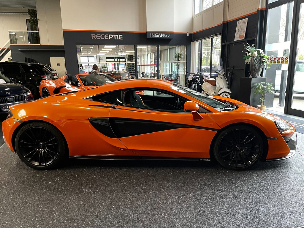 McLaren 570S KERAMISCH REMMEN 570PK CARPLAY CAMERA 36