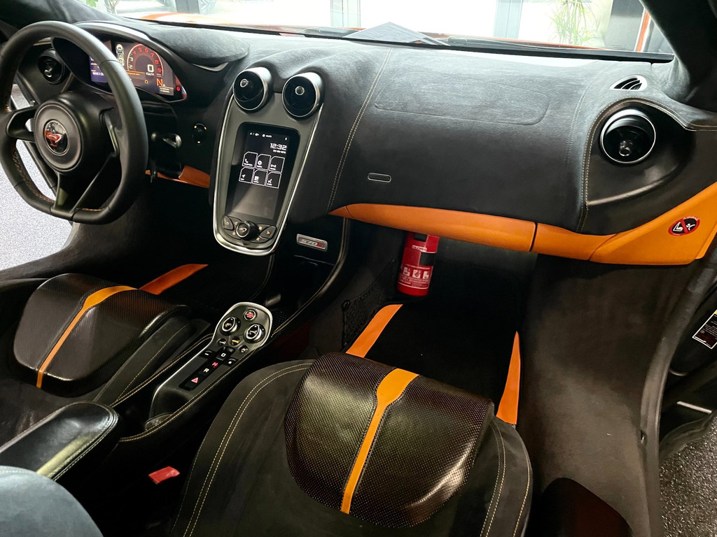 McLaren 570S KERAMISCH REMMEN 570PK CARPLAY CAMERA 44
