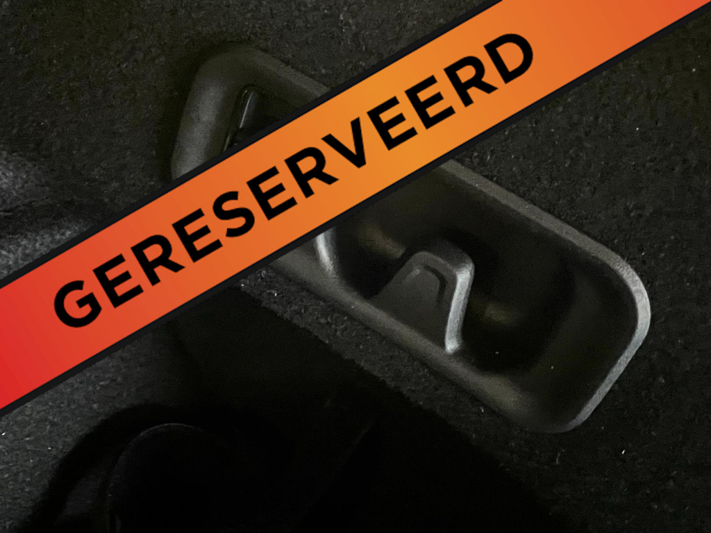 Mercedes-Benz E-klasse 300 e Sport Edition AMG PANO 313 PK 39