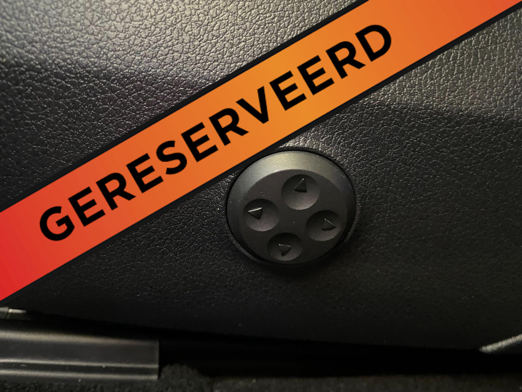 Mercedes-Benz E-klasse 300 e Sport Edition AMG PANO 313 PK 42