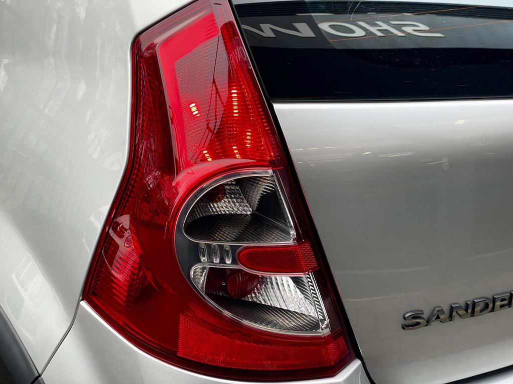 Dacia Sandero 1.6 Stepway AIRCO CARPLAY NAVI ELECT RAMEN AFNEEMBAAR TREKHAAK 16'VELGEN 21