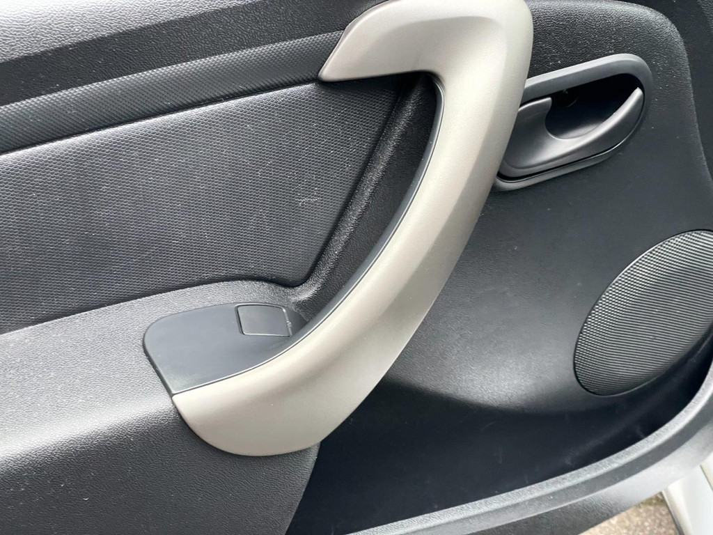 Dacia Sandero 1.6 Stepway AIRCO CARPLAY NAVI ELECT RAMEN AFNEEMBAAR TREKHAAK 16'VELGEN 22