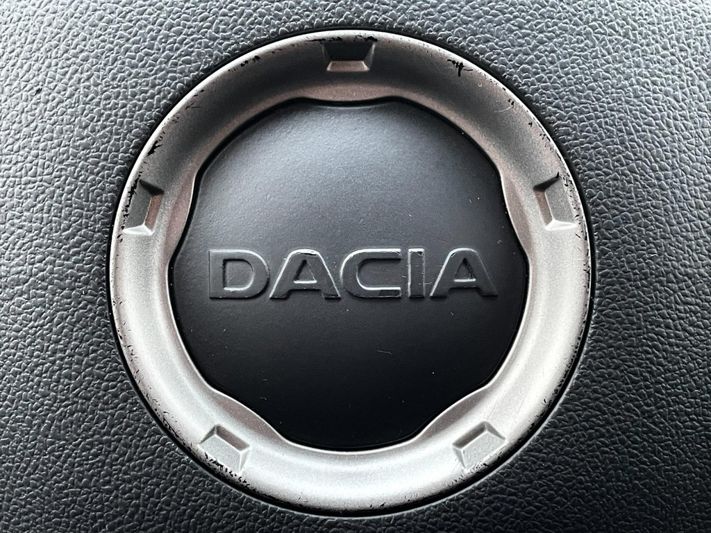 Dacia Sandero 1.6 Stepway AIRCO CARPLAY NAVI ELECT RAMEN AFNEEMBAAR TREKHAAK 16'VELGEN 28